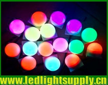 Décoration de festival avec LED à rayures multicolores