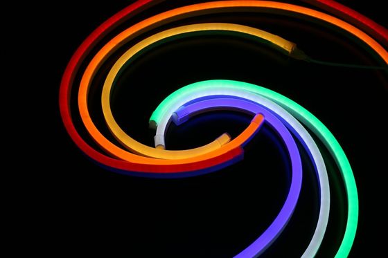 des panneaux de néon multicolores à LED de haute qualité 8*16 mm