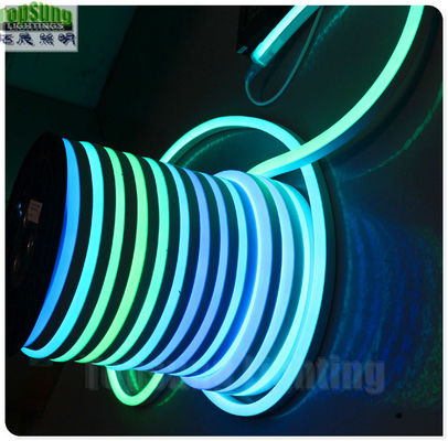 24V changement de couleur RGB numérique LED lumière au néon flexible pour les décorations