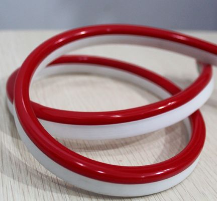 Lumières LED de haute qualité smd2835 à LED flexible bande de 24V tube de néon flexible ultra mince 11x18mm rouge Couleur veste PVC