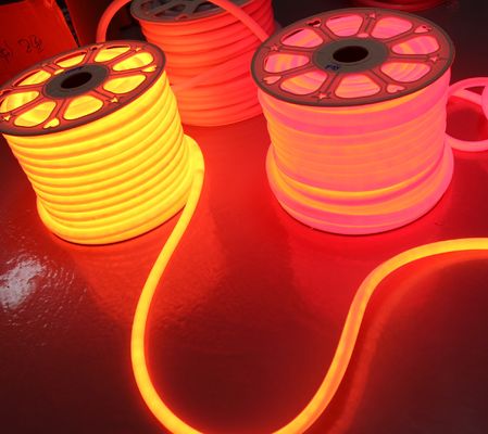 Tubes à LED à l' épreuve de l' eau à 360 degrés ambre 24V rondes flexibles à néon 25mm tuyau en PVC jaune