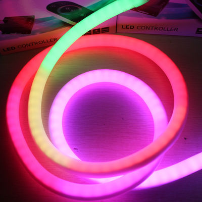 Dynamique Couleur changeante 360 néon flexible rgb dmx 24v LED néon flexible de poursuite de corde 10pixel / m