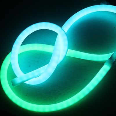 Lumière de décoration LED extérieure multicolore imperméable à l'eau IP65 RGB 360 chasing LED néon flex